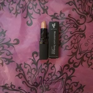 NIB Moodstruck Opulence Lipstick